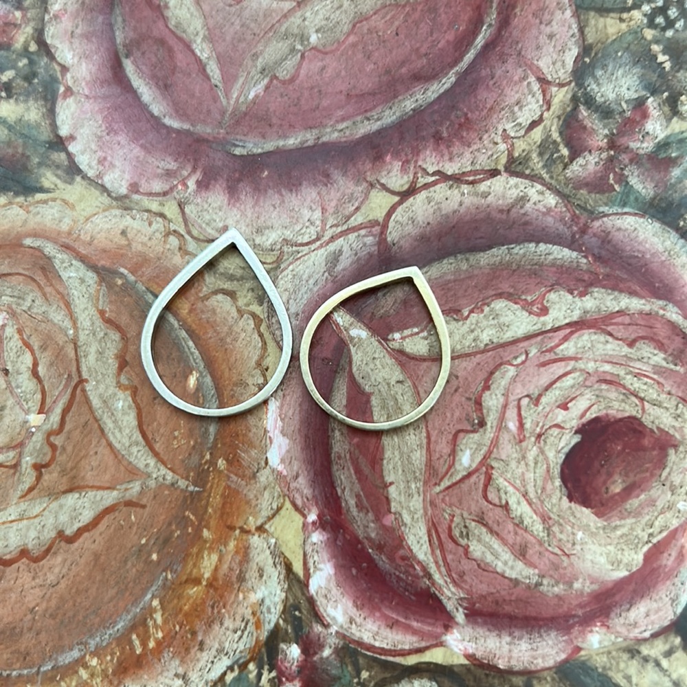 Mejuri Rings (size 6) - Picture 3 of 3